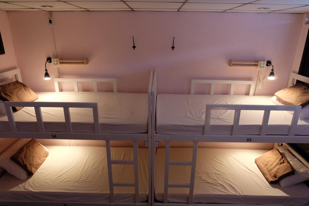 Tiny Hostel Bangkok Luaran gambar