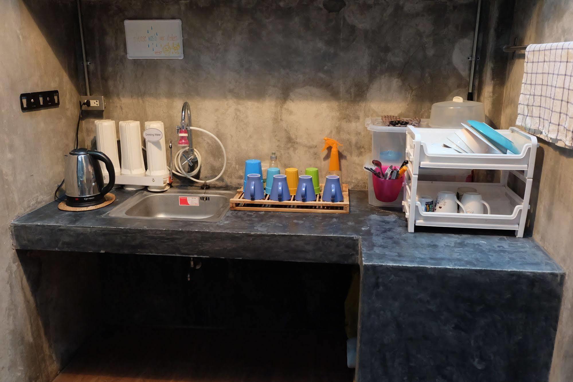 Tiny Hostel Bangkok Luaran gambar