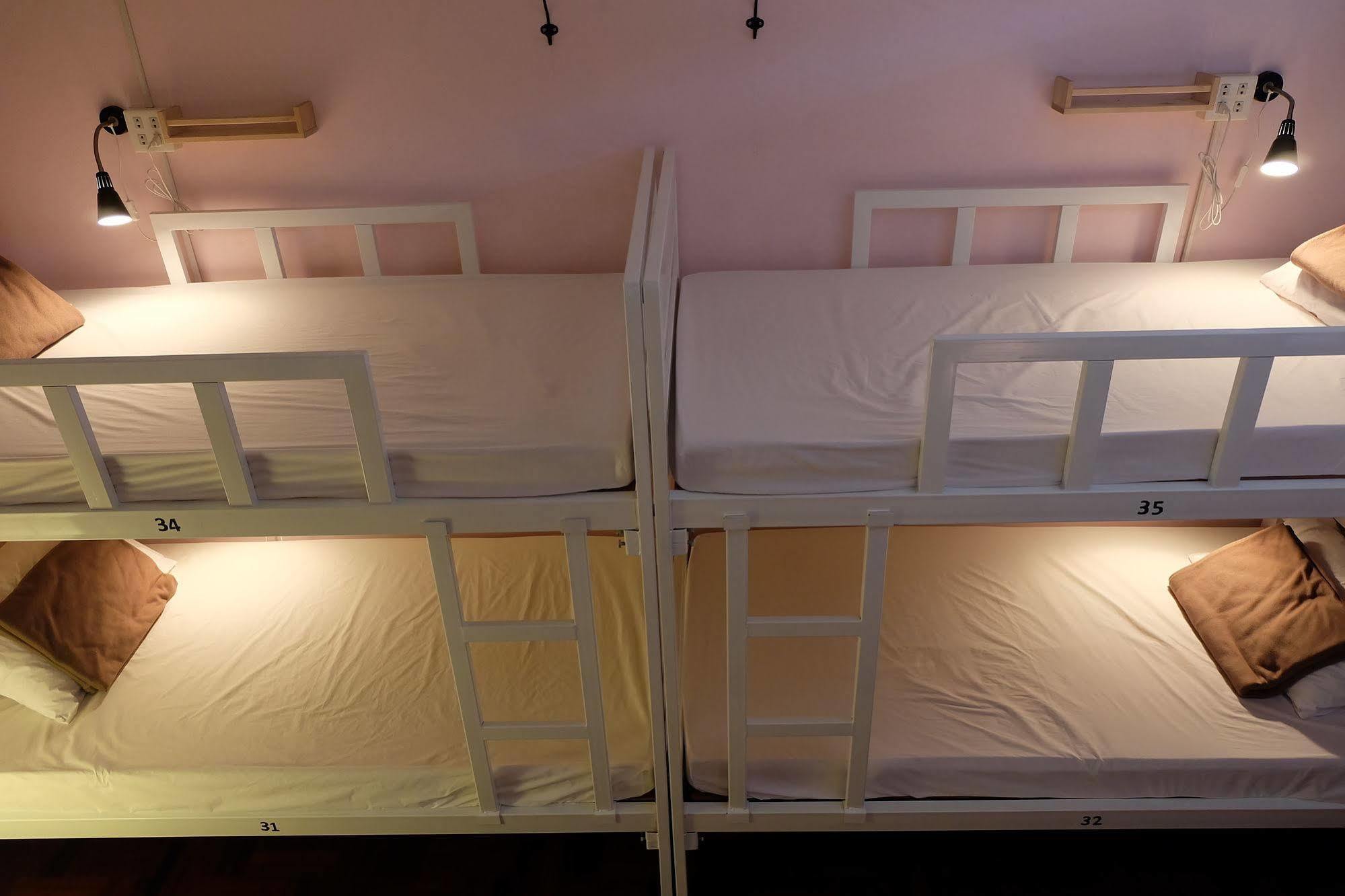 Tiny Hostel Bangkok Luaran gambar