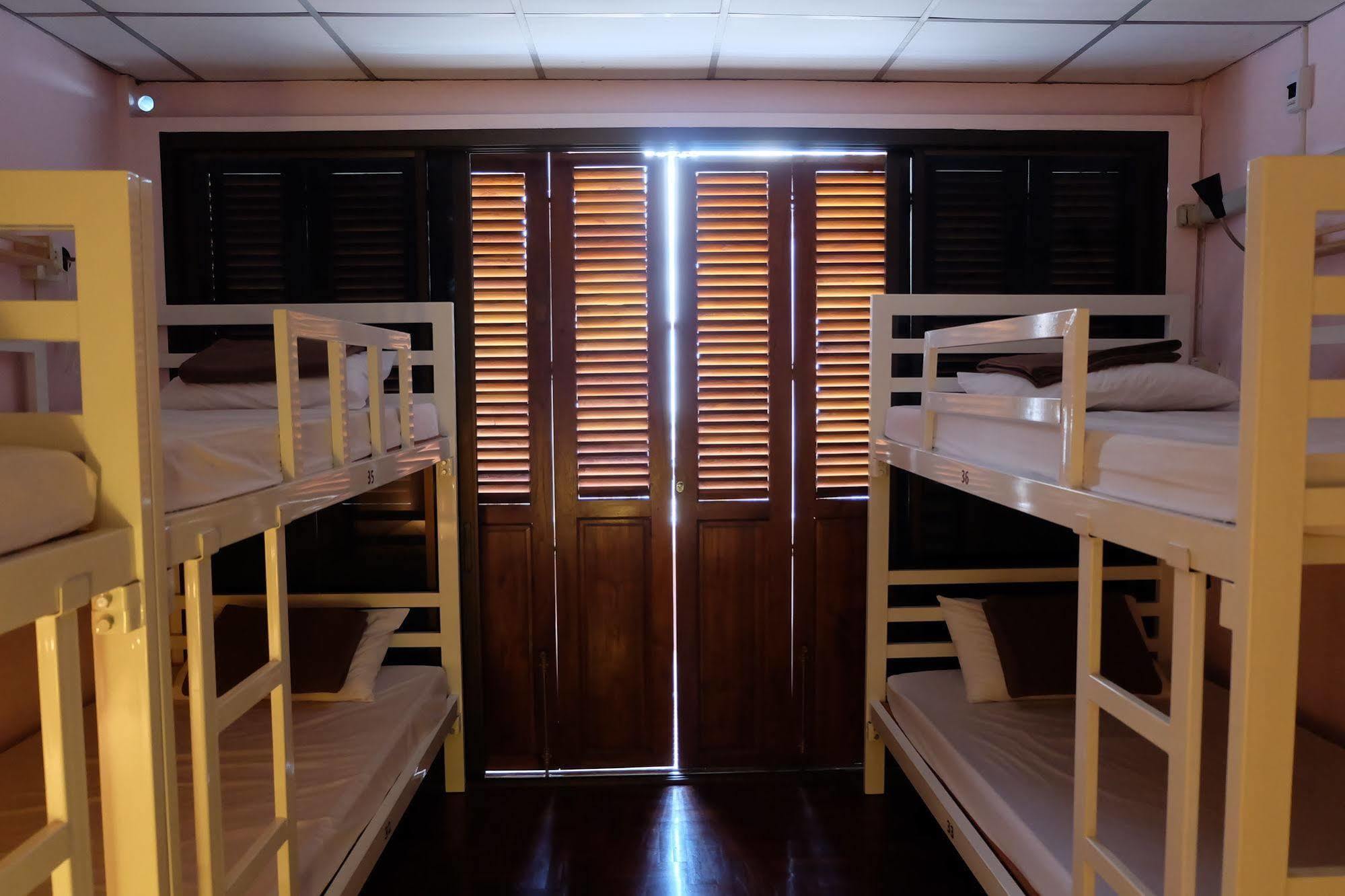 Tiny Hostel Bangkok Luaran gambar