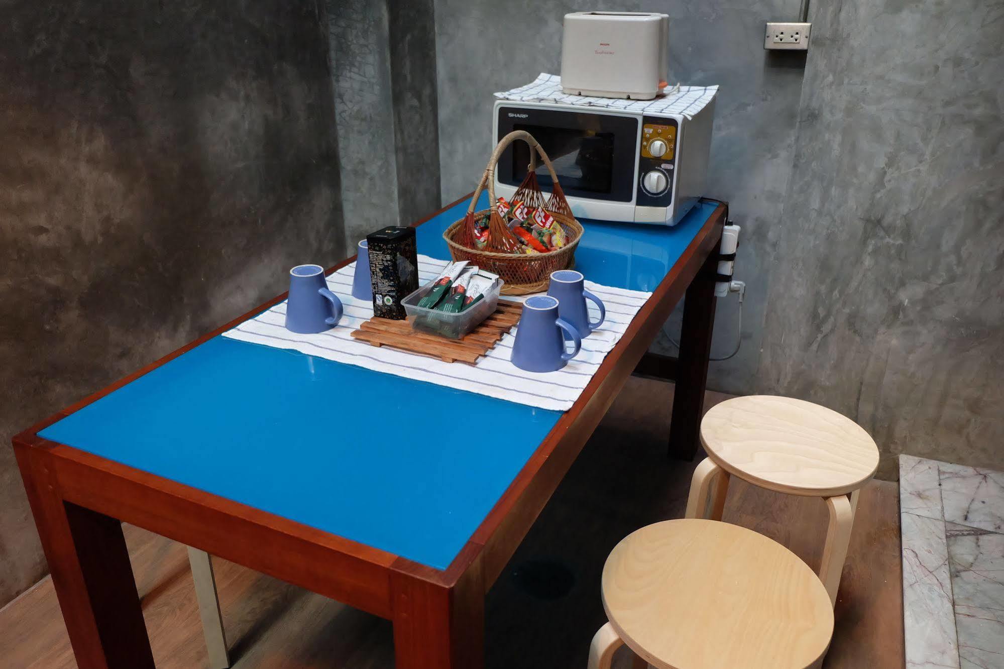 Tiny Hostel Bangkok Luaran gambar