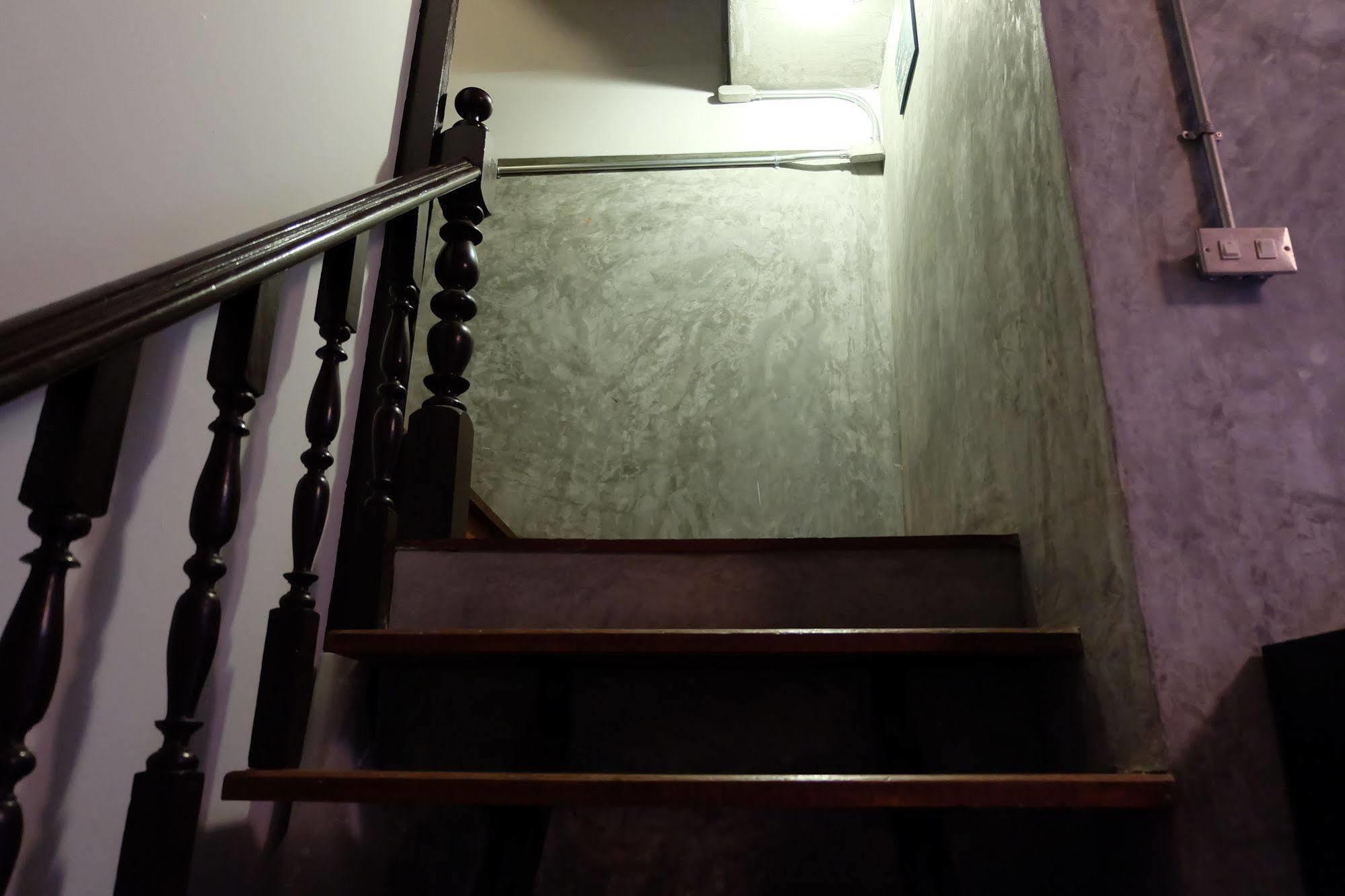 Tiny Hostel Bangkok Luaran gambar