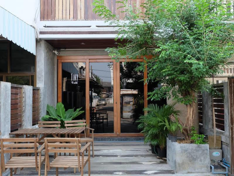 Tiny Hostel Bangkok Luaran gambar